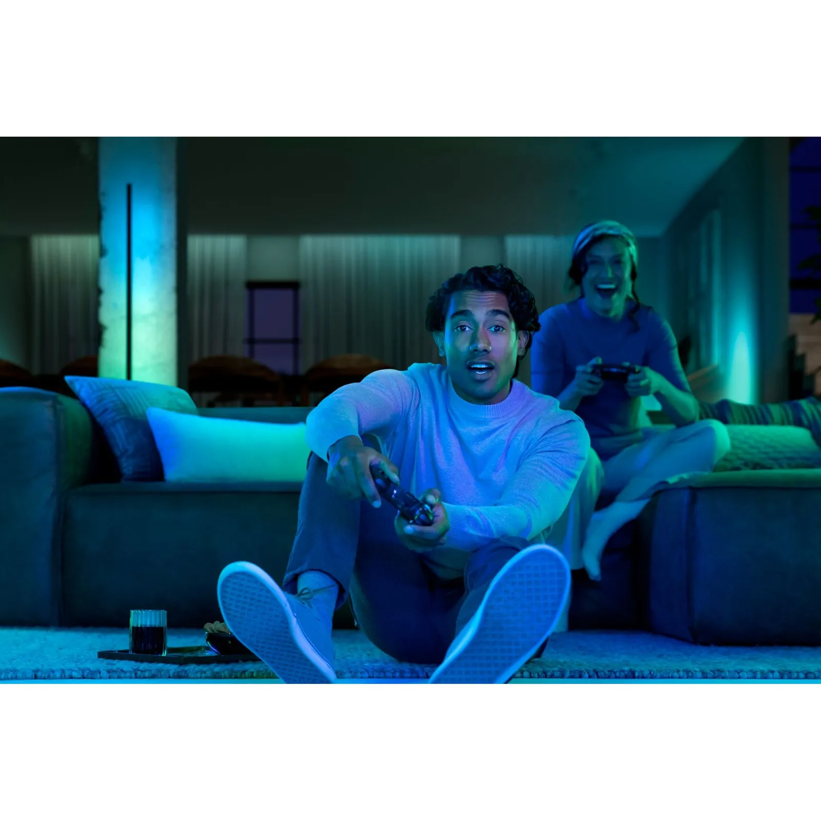 Philips Hue Gradient Signe podna svjetiljka + pametna utičnica - Slika 2